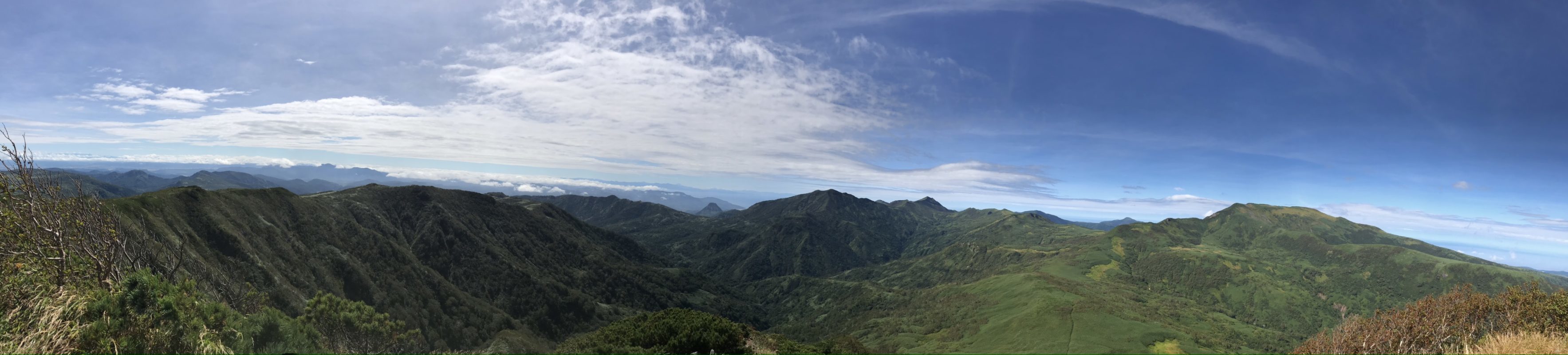 南暑寒別岳山頂